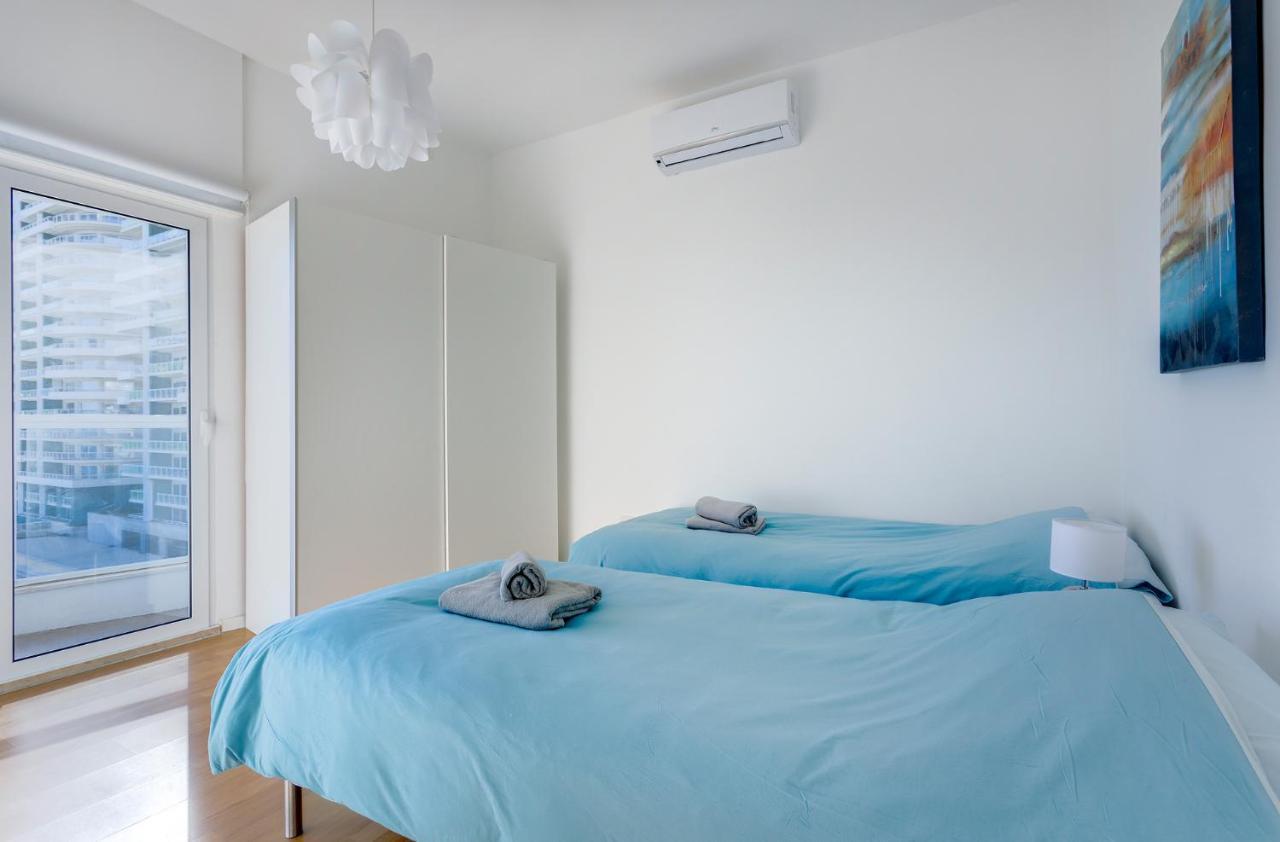 Apartment With Stunning Seaviews Sliema Exterior photo